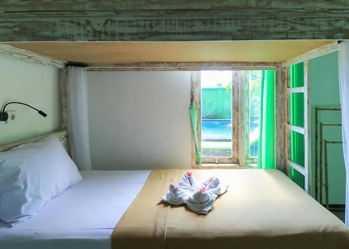The Green Groves Hostel Nusa Lembongan (Bali)