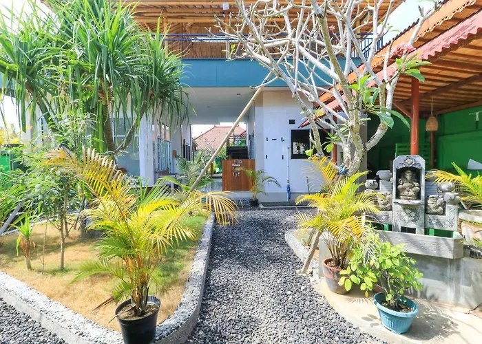 Hostel The Green Groves *